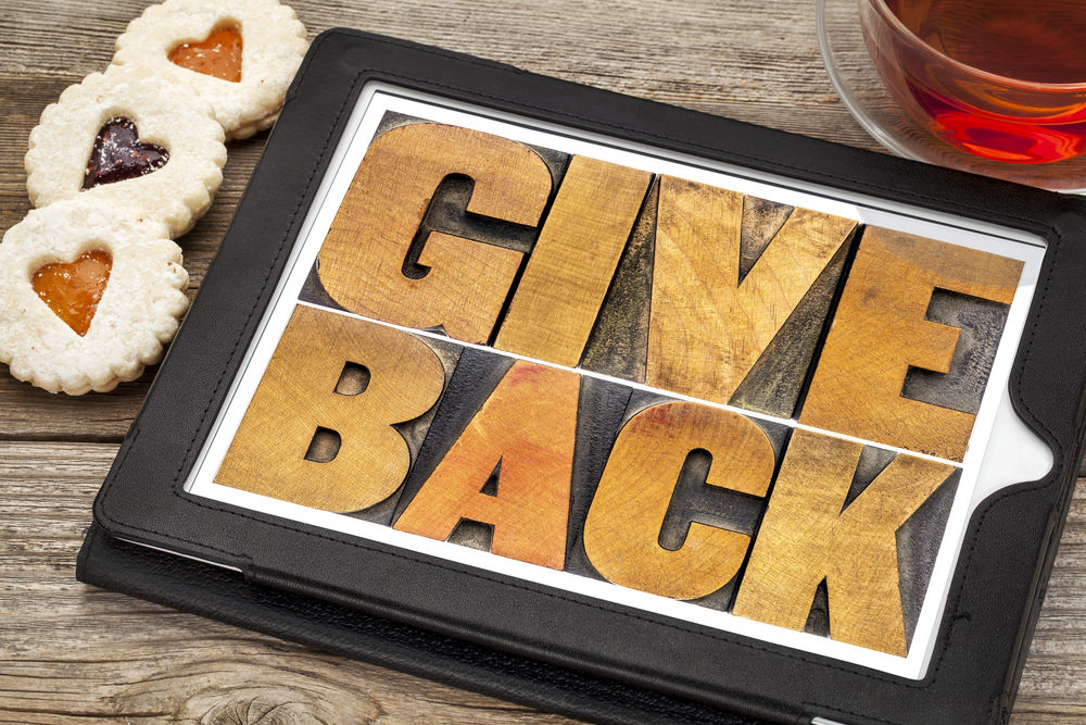 how-to-give-back-locally-this-holiday-season-realtor-sue-adler