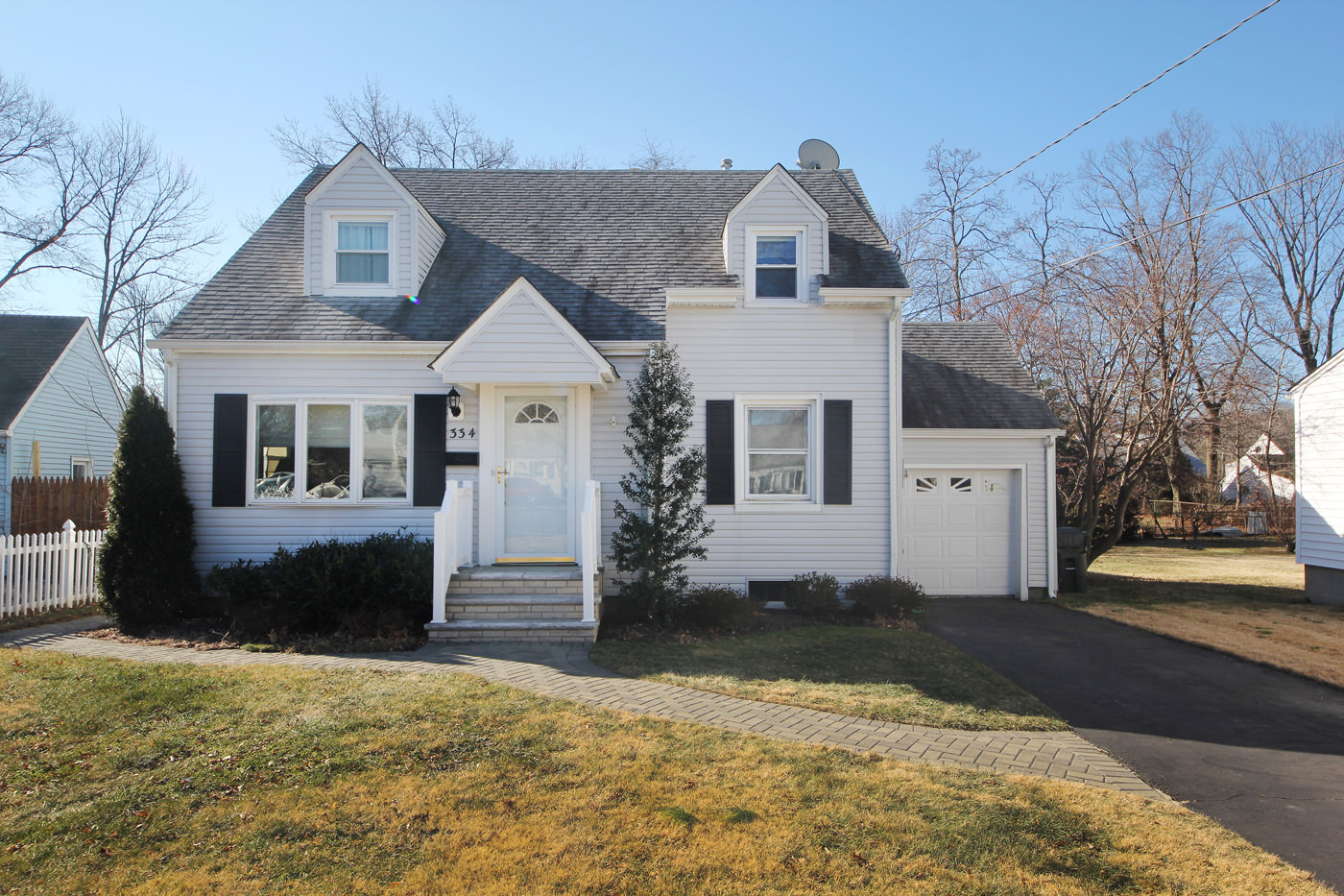 334 Cedar Grove Terrace Scotch Plains, NJ 07076 Realtor Sue Adler