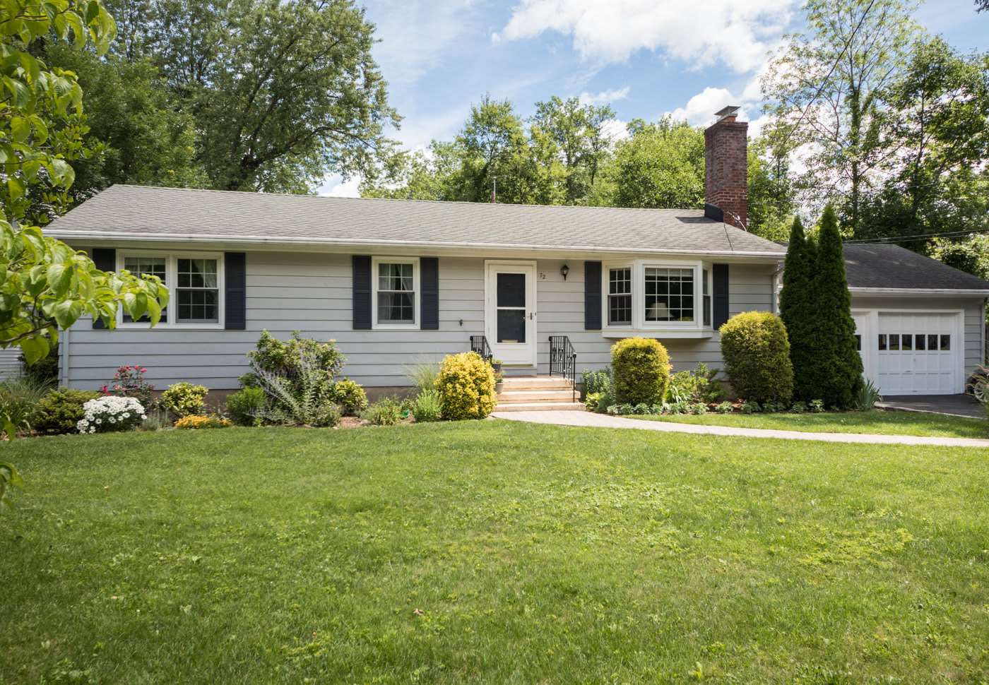 72 Canoe Brook Pkwy, Summit, NJ 07901 Sue Adler, Realtor