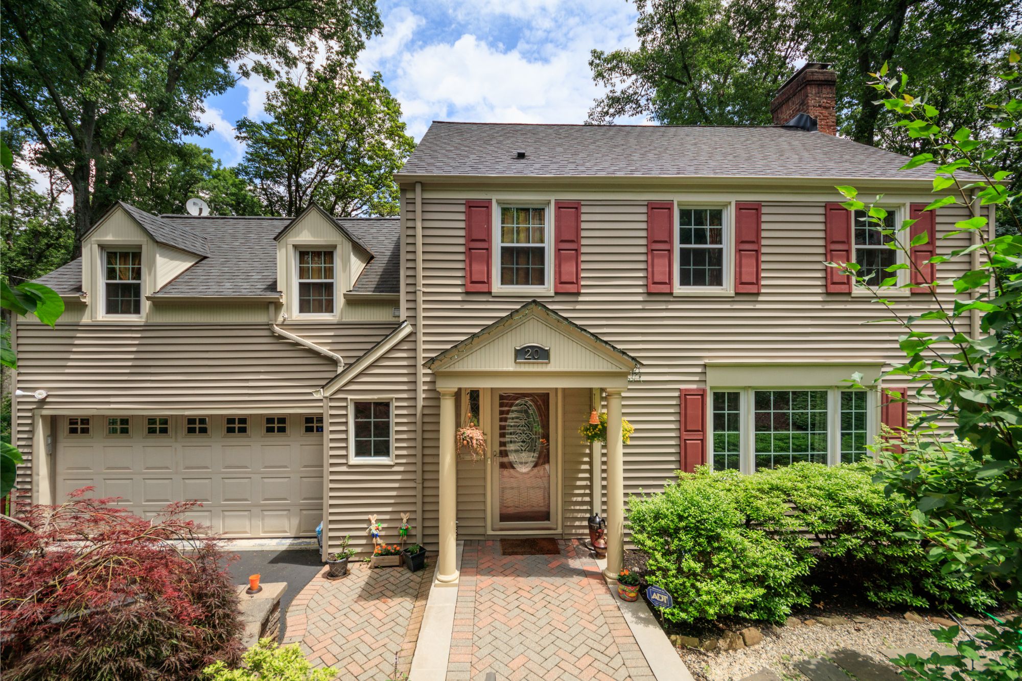 20 Ridge Dr E, Berkeley Heights, NJ 07922 Sue Adler, Realtor